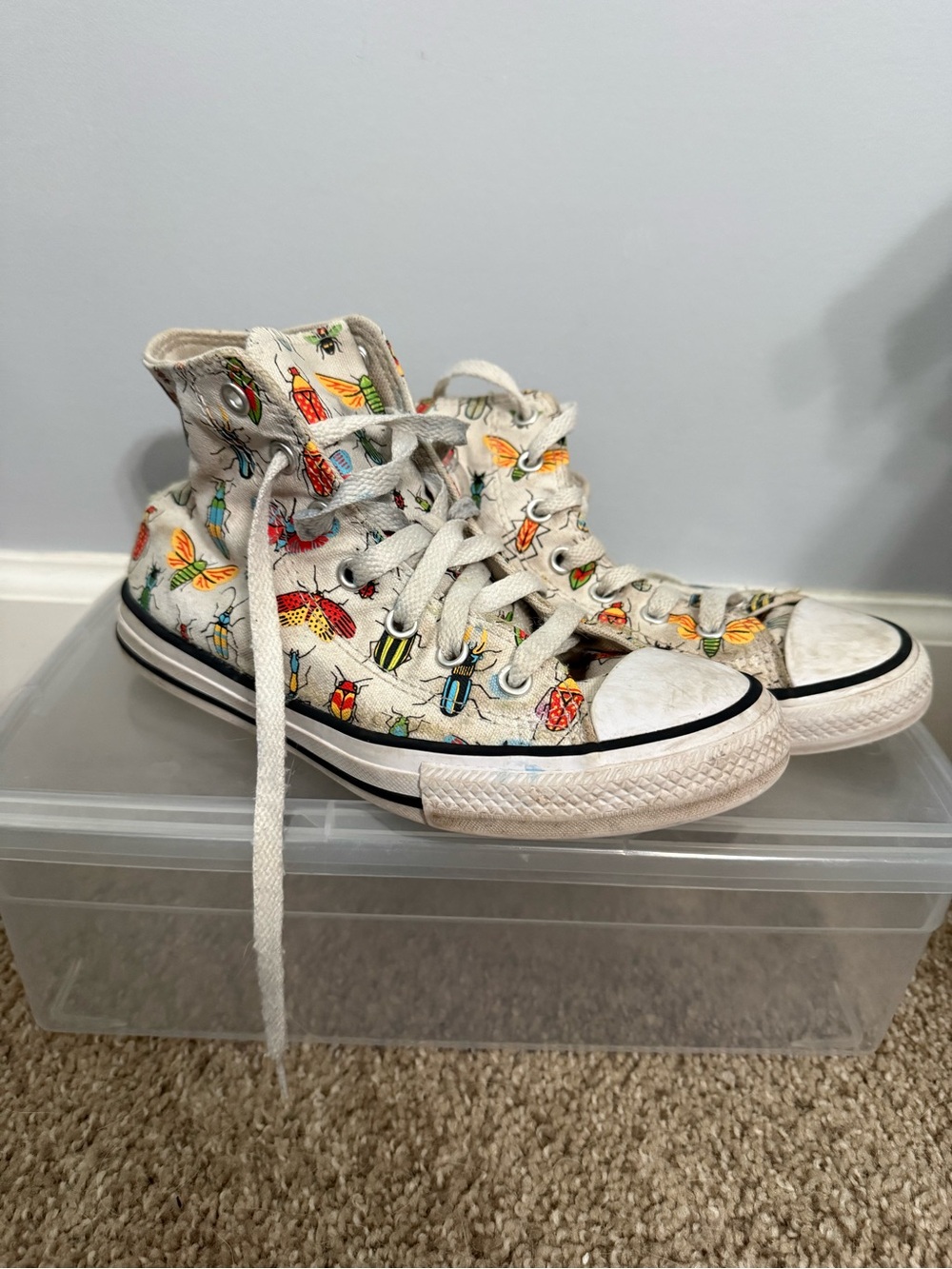 Converse Kids High-Top Sneakers in Cream with Multicolor Bug Print